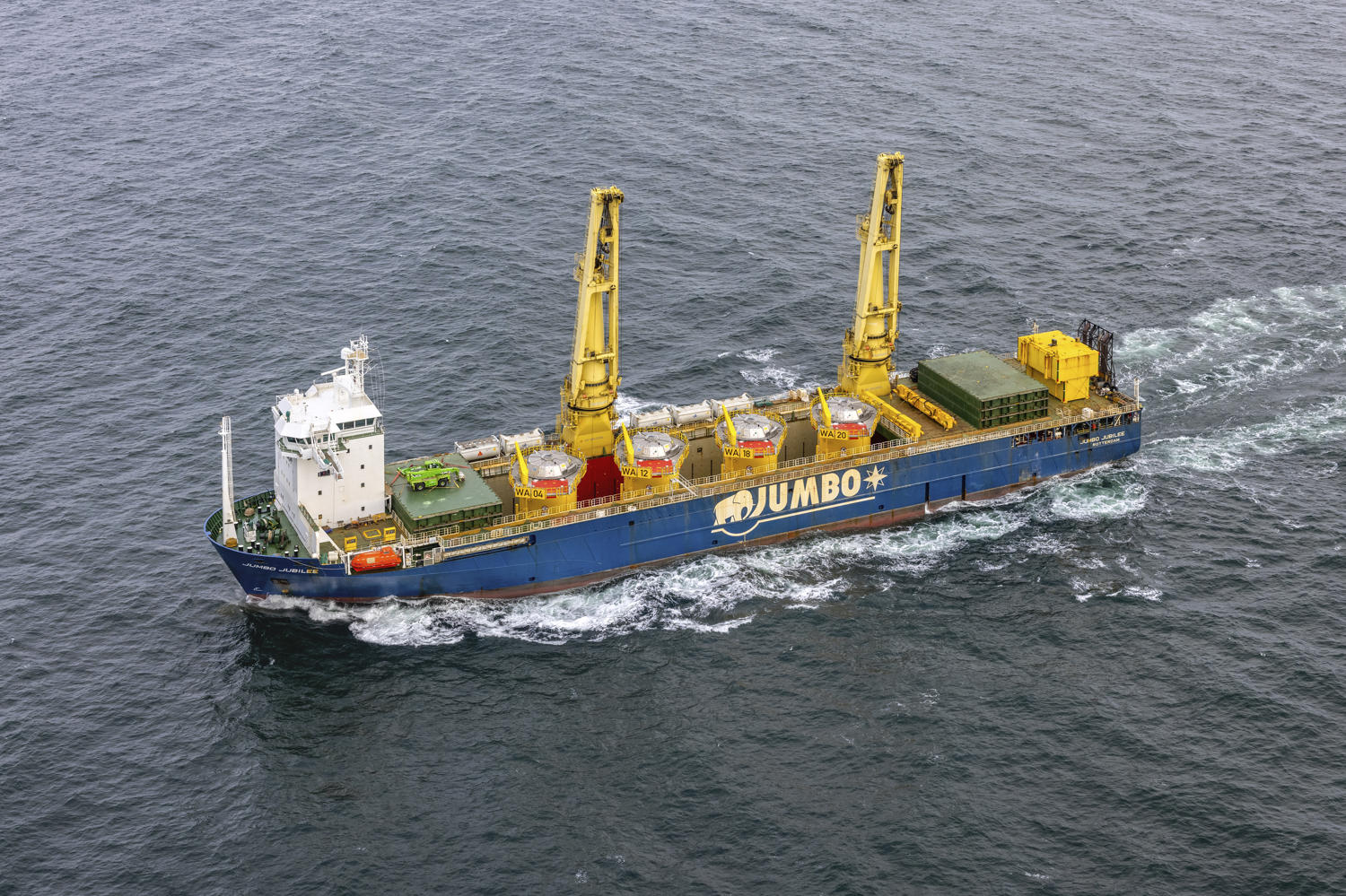 FF150447a-1500x999