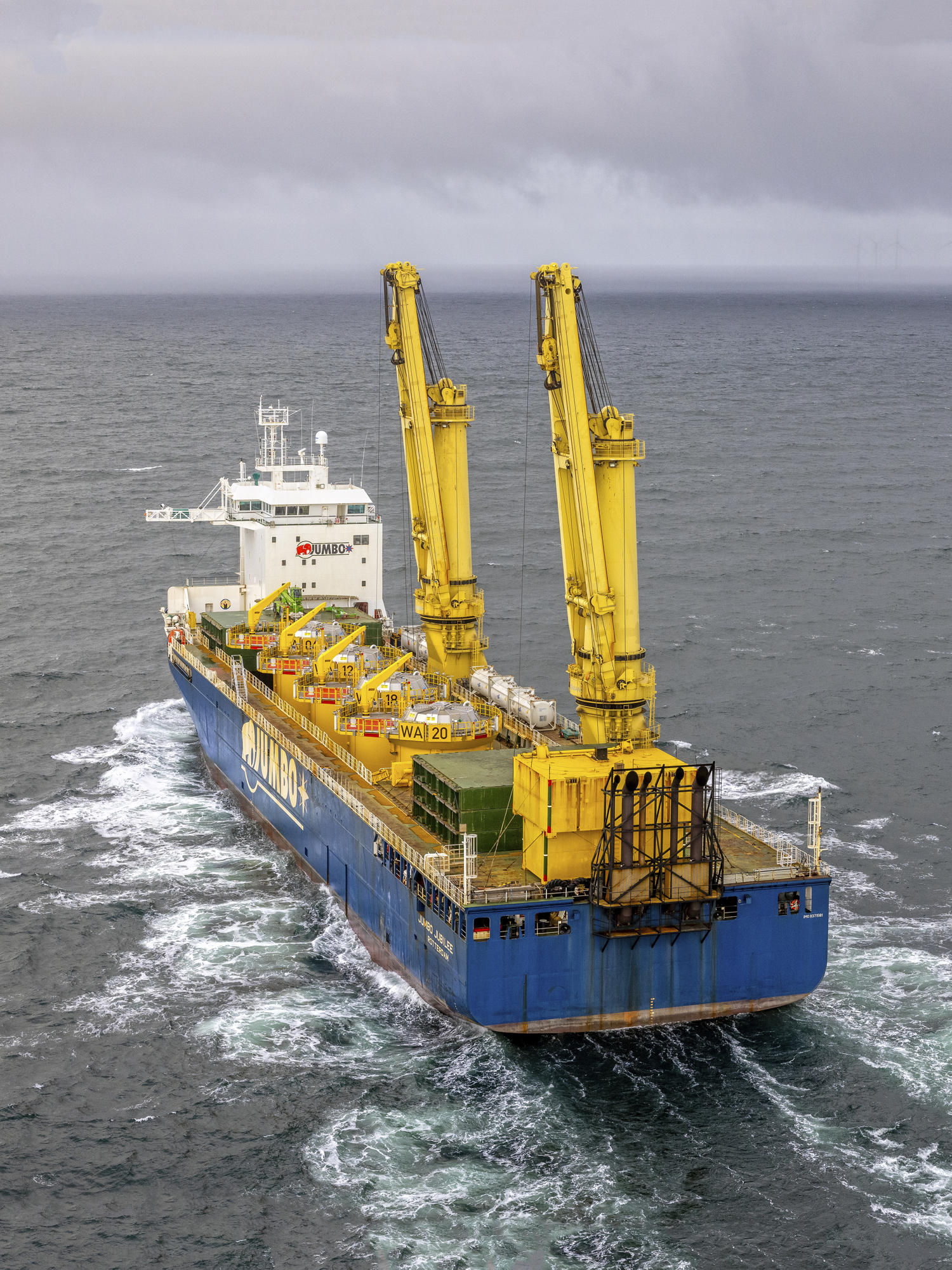FF150455a-1500x2000